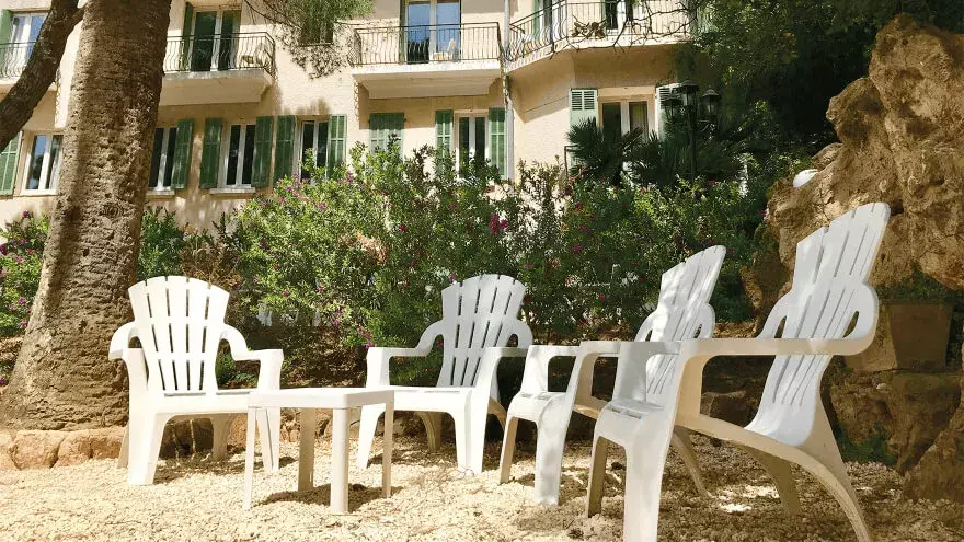 Espace détente avec vue sur la mer Méditerranée