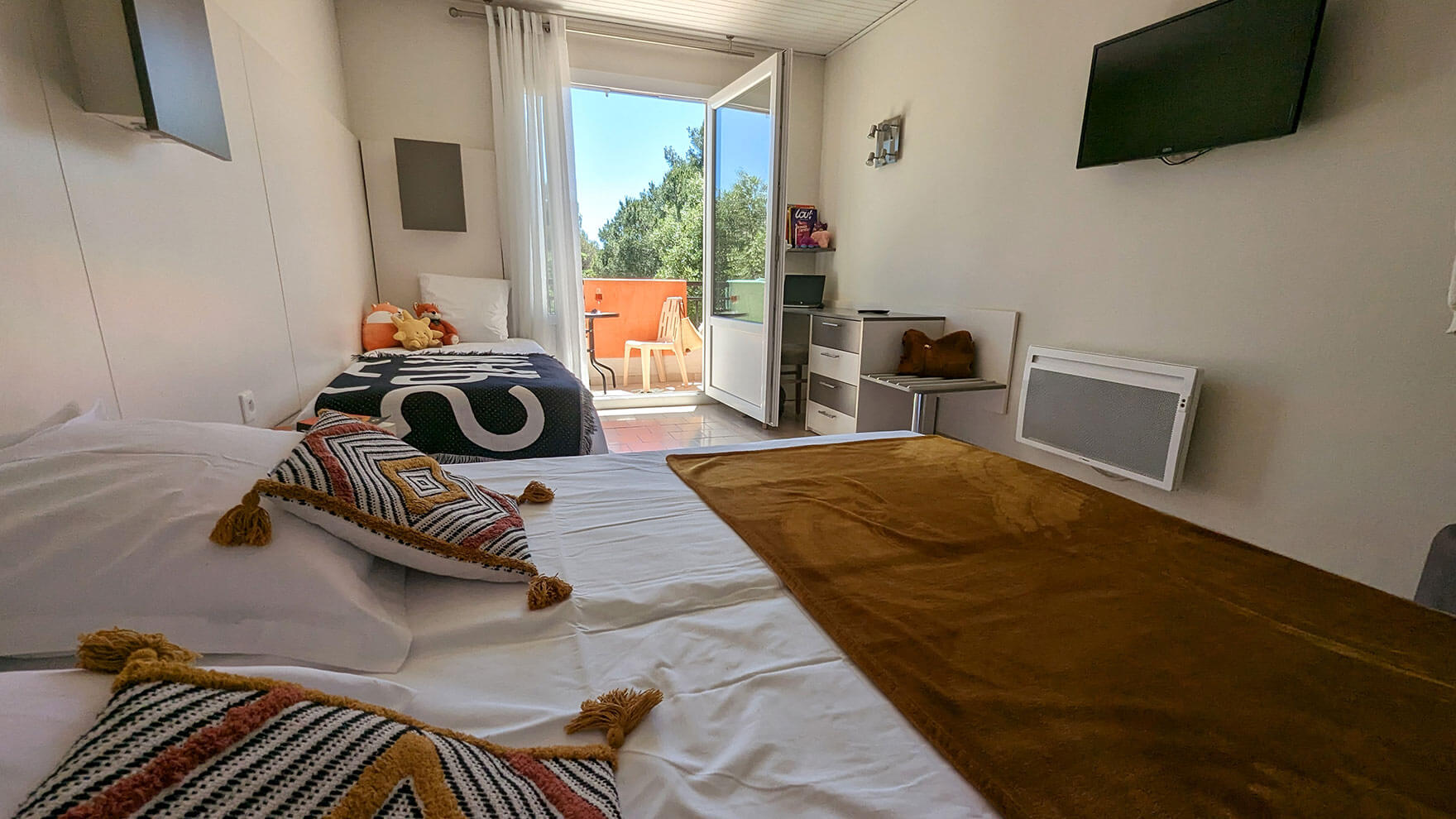 VTF Agde chambre